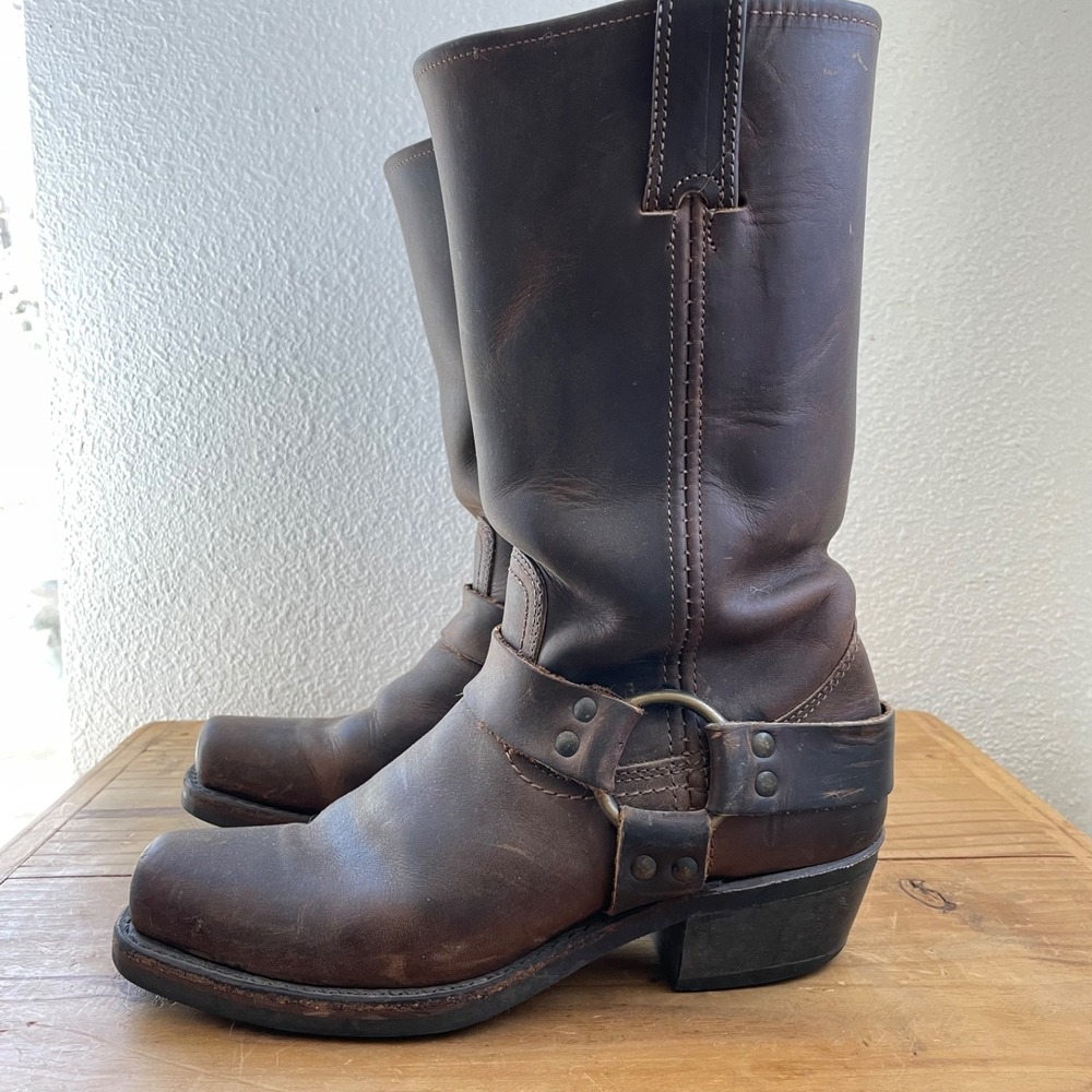 FRYE Women's  Size 7.5 Harness 12R Boot Brown Pull On Biker Moto 77300 Mid Calf - Picture 5 of 16